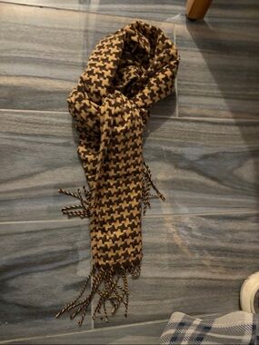 Houndcloth Brown and Tan Houndstooth Scarf